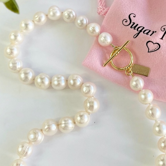Freshwater Pearl Necklace with 14k Gold Toggle - Picture 3 of 5